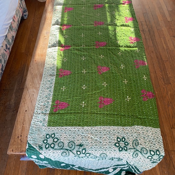 More 💛🩷Beautiful handmade quilts. 100% cotton. One of a kind 💖 Blankets💫 - Picture 13 of 16